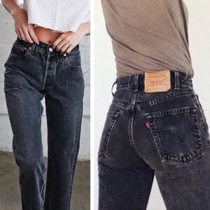 RARE 550 Levi’s Vintage High Waisted Black Relaxed Fit Jeans